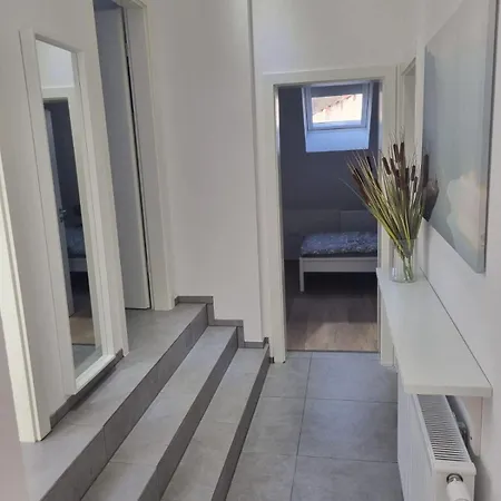 شقة L8 Street - *